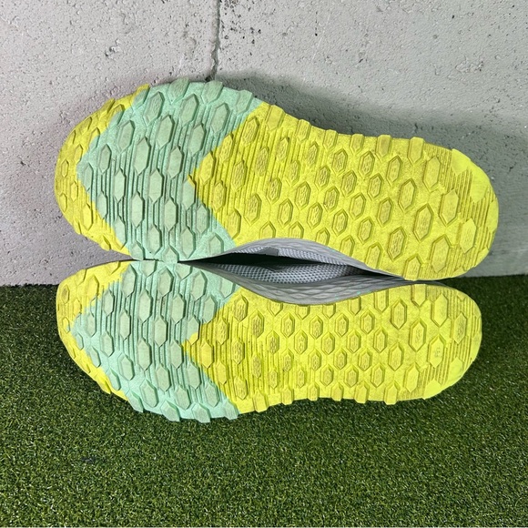 New Balance Fresh Foam Arishi Grey Beige WTARISS1 Sneakers Shoes Women’s 8.5 - Picture 6 of 8